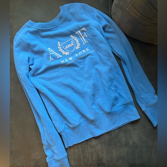 Abercrombie & Fitch Sweatshirt XS - Picture 1 of 2